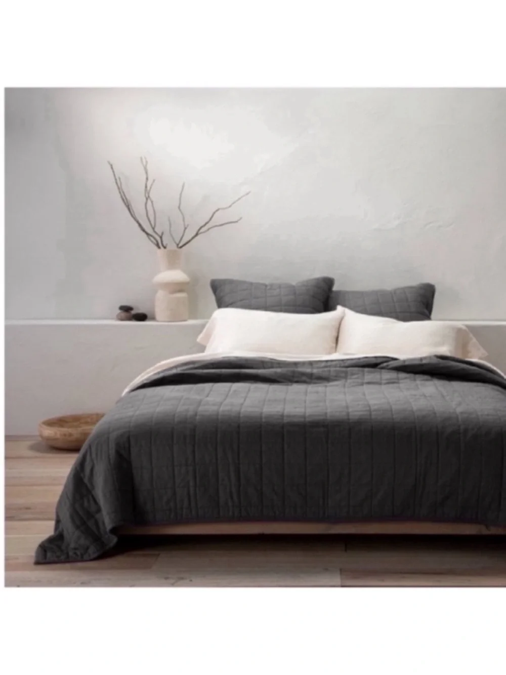 NWT King Heavyweight Linen Blend Quilt Dark Gray - Casaluna